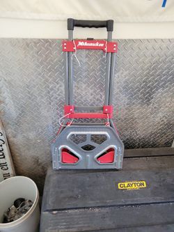 milwaukee 150 lb dolley