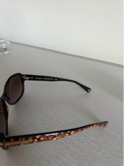 Coach Woman sunglases.
