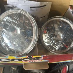 7” Halogen Headlights With Blue Angel Eyes 