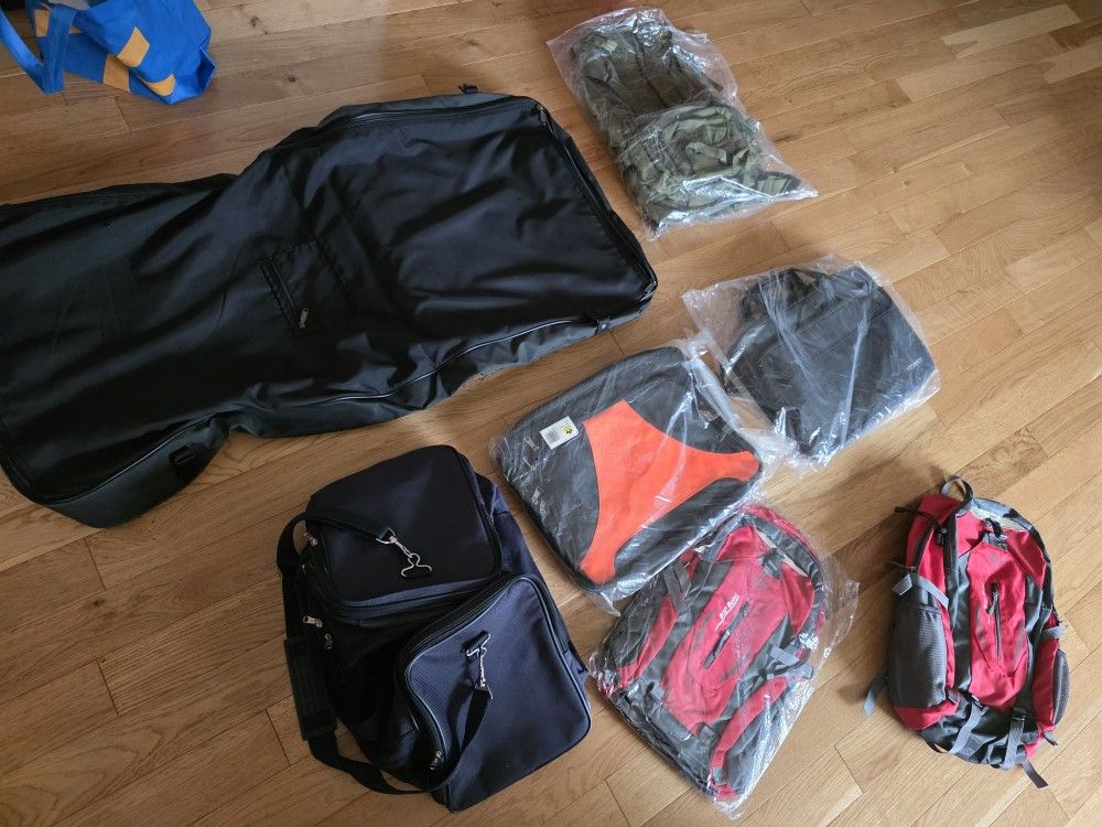 Laptop Bags, Suit Bags, Rucker Sack Military, Hiking Backpacks