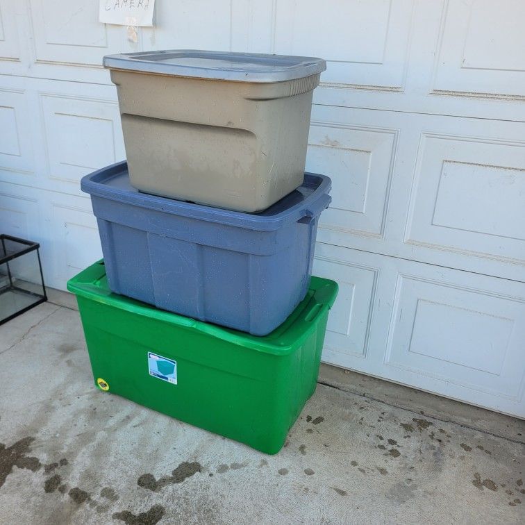 3 storage containers 