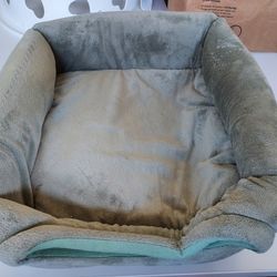 2-in-1 Pet Cave & Bed