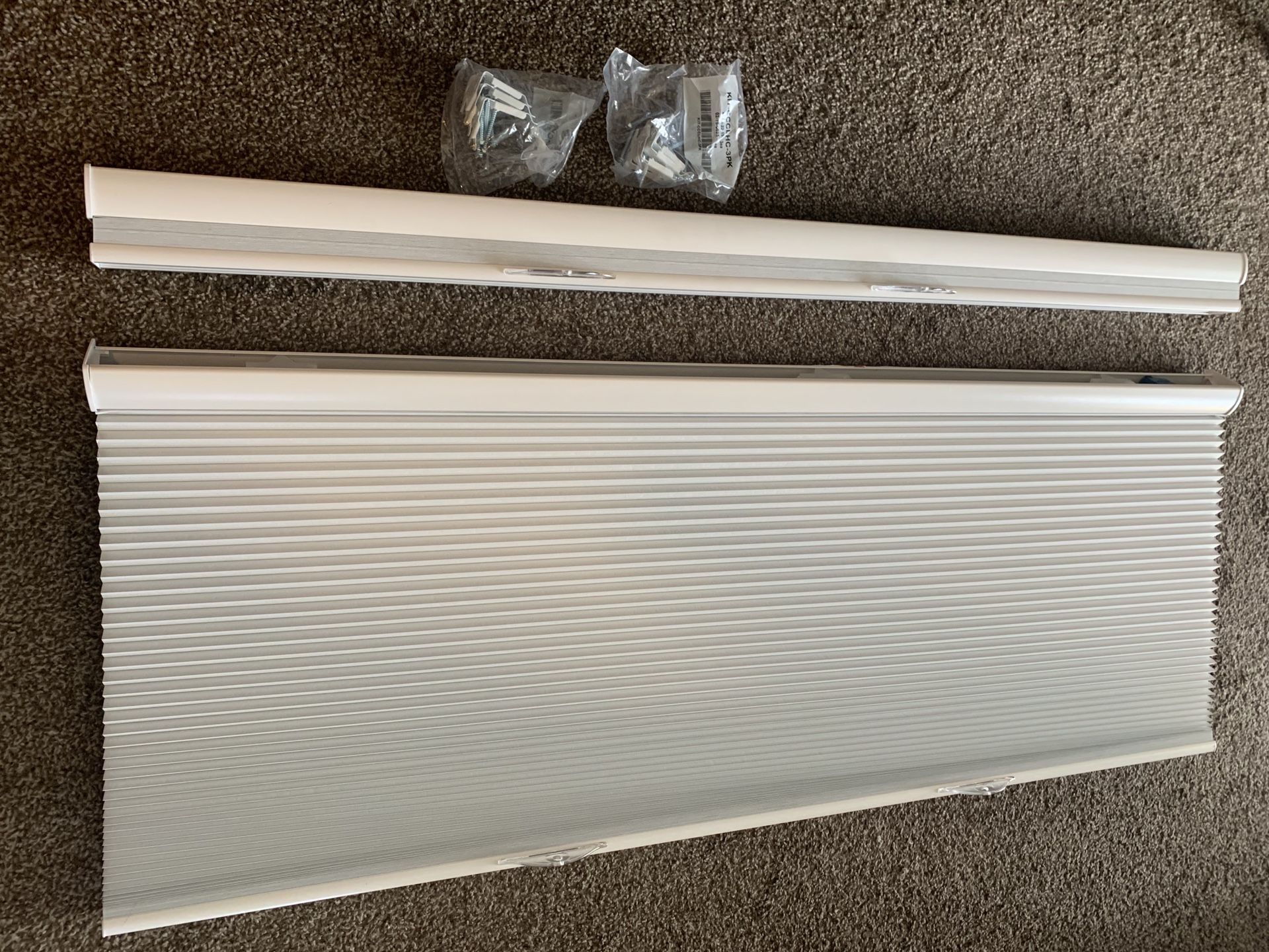 Cordless cellular blinds