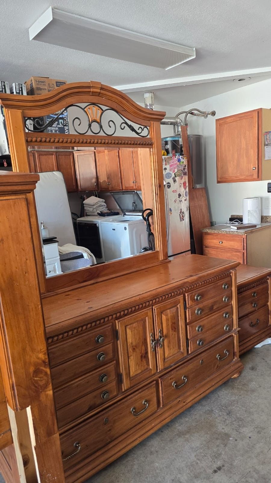 Cail King Bedroom Set
