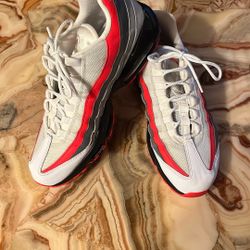 Nike Air Max 95 Bright Crimson Comet Size 11