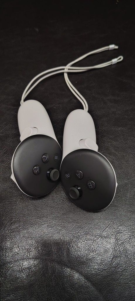 Quest 3 Controller. Both 115. One 65