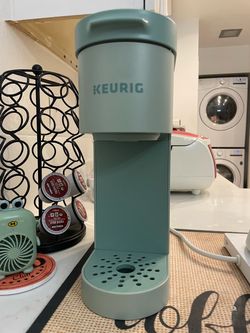 Keurig K-Mini Single Serve Coffee Maker (Oasis Teal / Sage Green