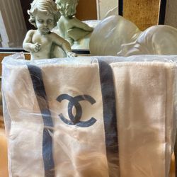 Designer tote bag