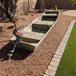 2004 10ft  WACO jon Boat With Motor