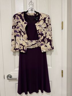 Woman's 2 piece dress