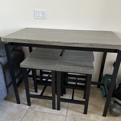 Table With Four Chairs 