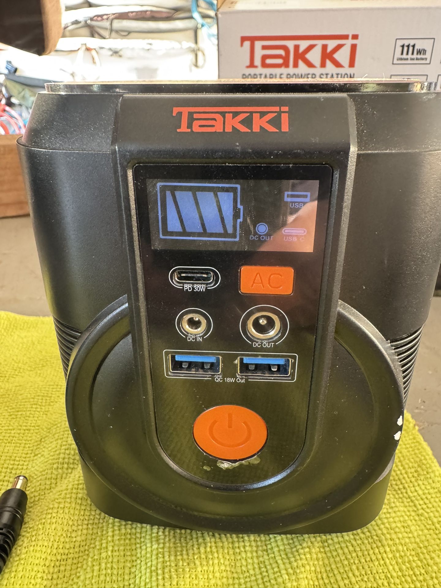 charging jackery Jackery Explorer 500 Portable Power Station