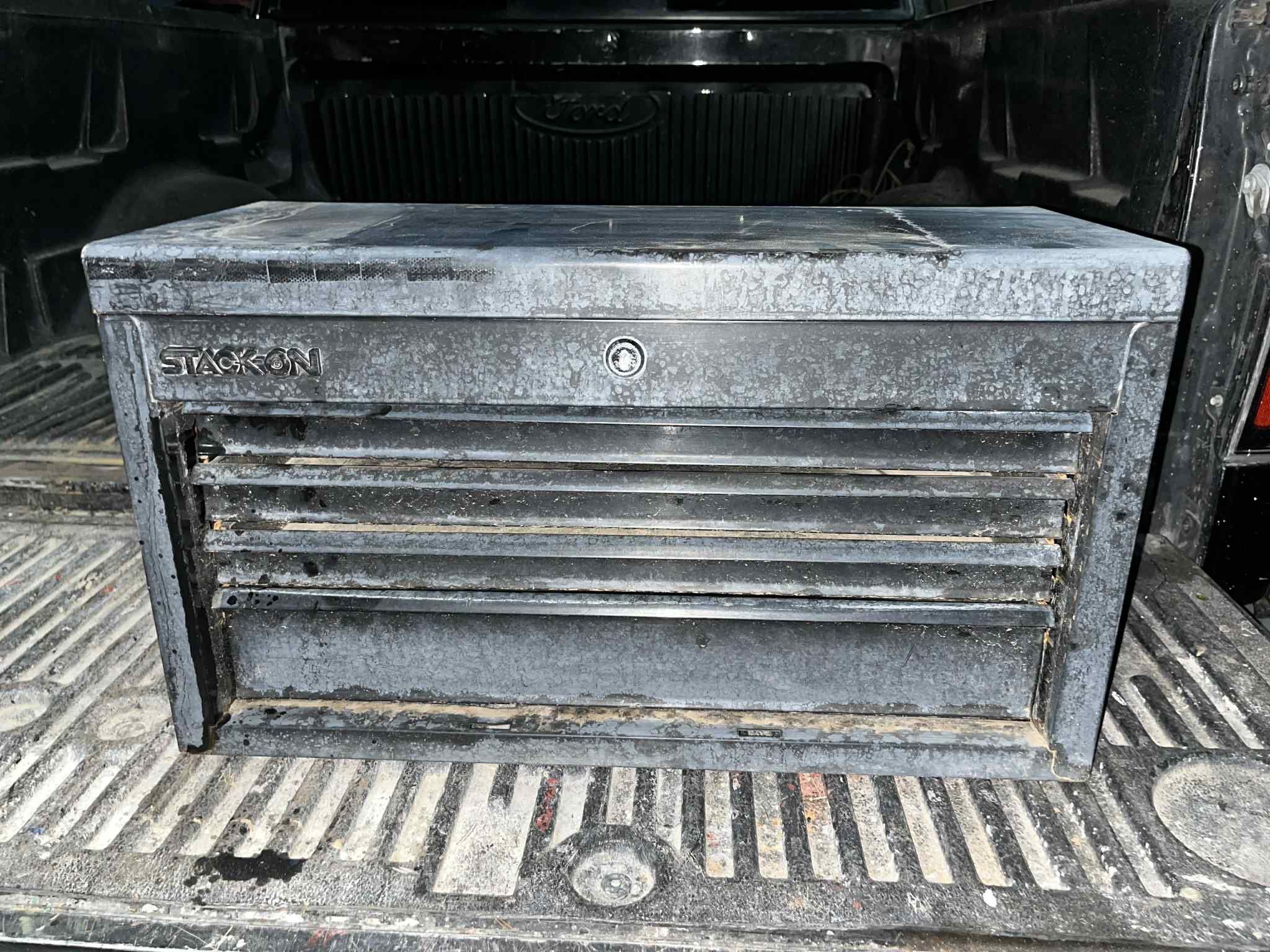 Stack-On Small Toolbox *No Keys*