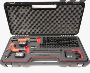 Snap on 62PC 3/8 cordless impact to go set!