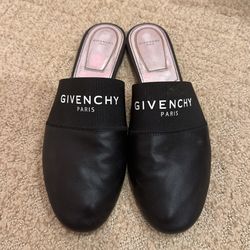 GIVENCHY BALLET FLATS