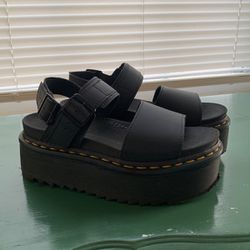 Voss Women’s Leather Strap Platform Sandals