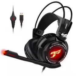 Gaming Headset for PS4, PC and Laptop, 7.1 Virtual Surround Sound USB Lightweight Over Ear Headphone with Mic,Volume Control,LED(Black)