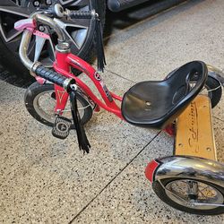 Shwinn Classic red tricycle