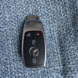 Mercedes Key