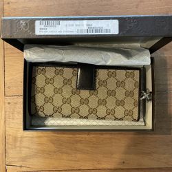 Authentic Women’s Gucci Wallet