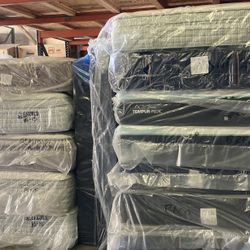 Luxury Clearance & Discontinued Floor Model Mattresses 50-70% OFF