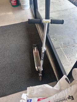 Razor scooter