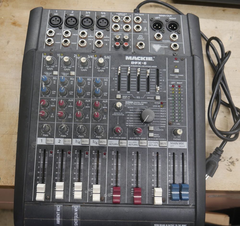 MACKIE DFX6 6 CHANNEL INTEGRATED MIXER PRE OWNED 879997-2