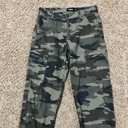 RSQ 28 x 32 Camo Pants
