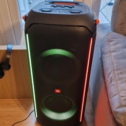 JBL PartyBox 710 Bluetooth Speaker 