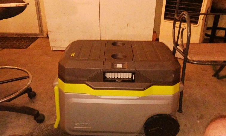 Ryobi Cooler/Ice Chest  With Built In Fan