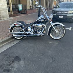 harley davidson hertige softail deluxe