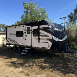 2023 Grand Design Imagine XLS – Like New!