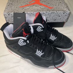 Air Jordan 4 Retro Bred