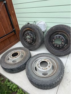 Heavy Duty 19.5” Truck Wheels & Tires – Set of 4 – 225/70R19.5