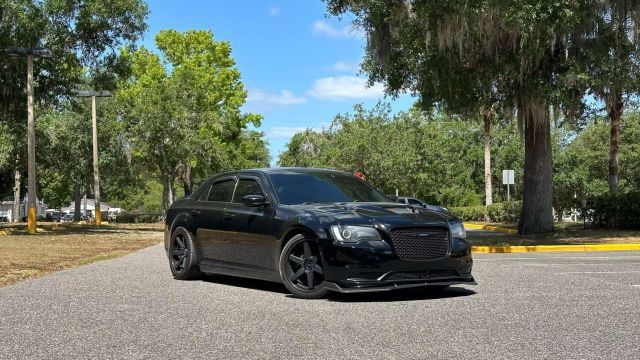 2017 Chrysler 300