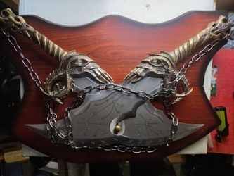 God of War Kratos's Blades Of Chaos life Size all-metal Weapon model With Wall