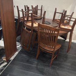 Brown Dinner Table (6 Seats)