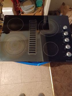30" KitchenAid Glass Electric Downdraft Cooktop