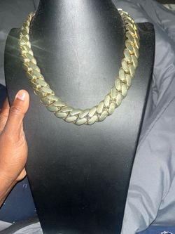 cuban link 24mm price negotiable