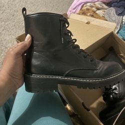 Boots Size 10