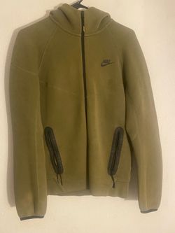 Olive Nike tech
