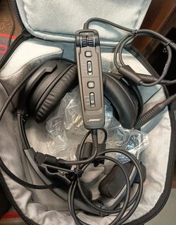 Bose A30 Aviation Headset Bluetooth (A30-BT) Dual Ga Plug.