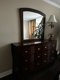 Queen Bedroom Set for Sale – Bed, Mattress, Dresser & Mirror