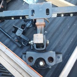 Weight Distributing Hitch