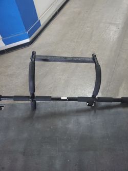 Golds gym pullup bar