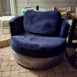 American Furniture Warehouse Oversized Swivel Chair 