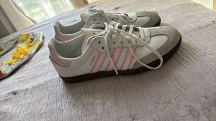 Girls Adidas Samba Sneakers White Pink size 4.5