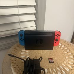 Nintendo Switch + Mario Kart 8