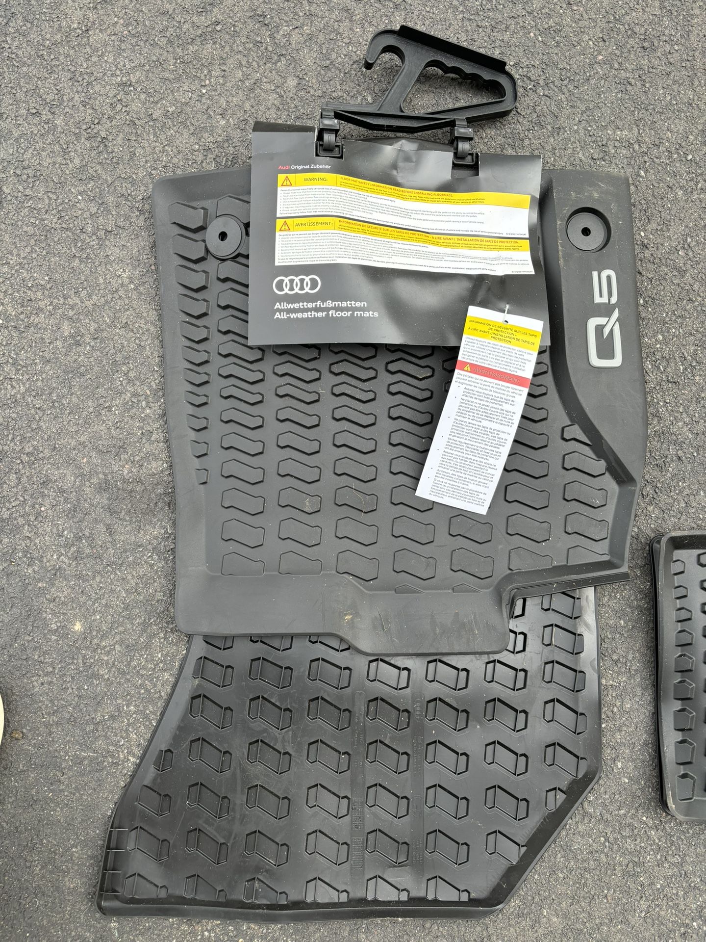Audi 2020 Q5 All Weather Floor Mats - New