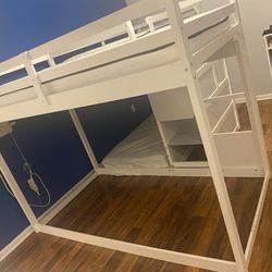 4 Bunk bed Twin (Mattress not included)